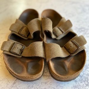 Birkenstock’s Grey Arizona, Men’s size 44, GUC!